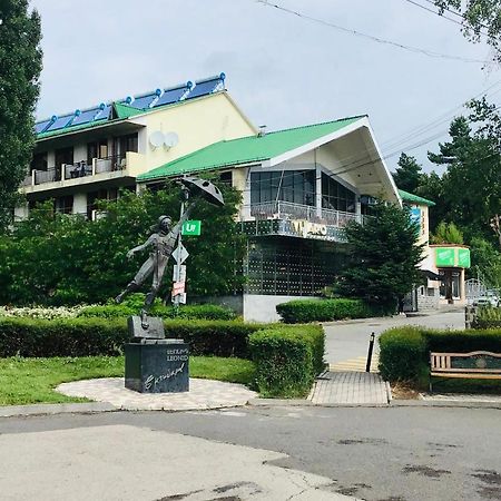 Hotel - Saya Tsaghkadzor Eksteriør billede
