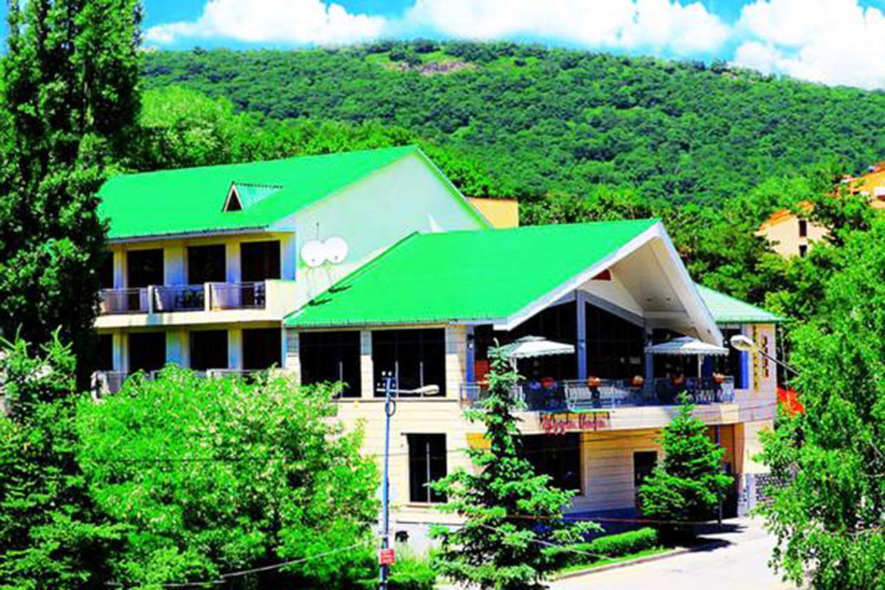 Hotel - Saya Tsaghkadzor Eksteriør billede