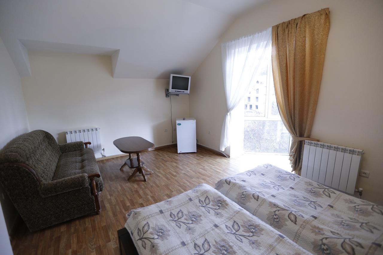 Hotel - Saya Tsaghkadzor Eksteriør billede